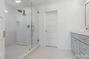 433 W Peterson Dr, Charlotte, NC 28217 - Photo 29