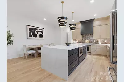 431 W Peterson Drive, Charlotte, NC 28203 - Photo 7