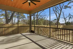 431 W Peterson Dr, Charlotte, NC 28217 - Photo 33