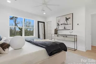 431 W Peterson Dr, Charlotte, NC 28203 - Photo 27