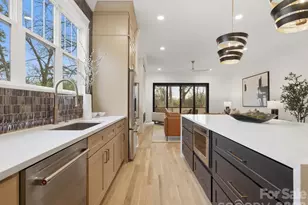 431 W Peterson Dr, Charlotte, NC 28203 - Photo 5