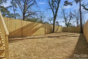 431 W Peterson Dr, Charlotte, NC 28217 - Photo 37