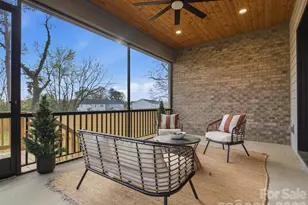 431 W Peterson Dr, Charlotte, NC 28203 - Photo 41