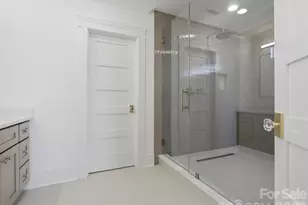 431 W Peterson Dr, Charlotte, NC 28217 - Photo 19