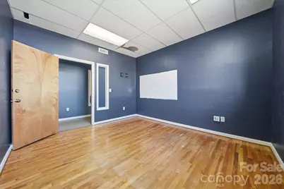 729 1st Avenue SW, Hickory, NC 28602 - Photo 17