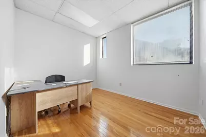 729 1st Avenue SW, Hickory, NC 28602 - Photo 11