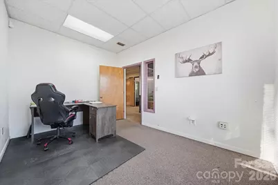 729 1st Avenue SW, Hickory, NC 28602 - Photo 15