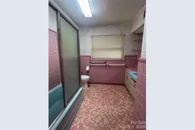 219 S Main Street, Mount Gilead, NC 27306 - Photo 17