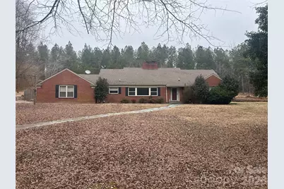 219 S Main Street, Mount Gilead, NC 27306 - Photo 1