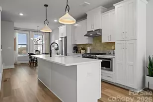 1737 Dunavant St, Charlotte, NC 28203 - Photo 7