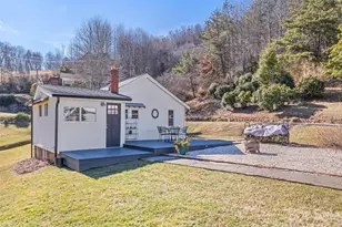 9 Whitted Rd, Canton, NC 28716 - Photo 9