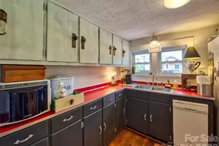 9 Whitted Rd, Canton, NC 28716 - Photo 17