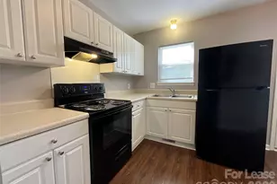 1520 N Main Ave, Newton, NC 28658 - Photo 5