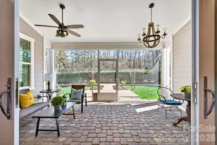 9815 Avenal Ln, Charlotte, NC 28270 - Photo 5