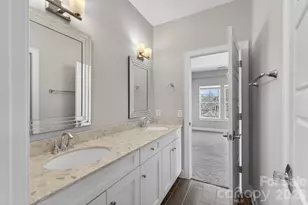 9815 Avenal Ln, Charlotte, NC 28270 - Photo 31