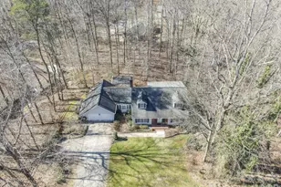 856 W 6th St Cir, Newton, NC 28658 - Photo 3