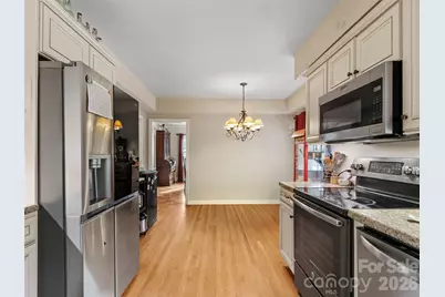 506 W Main Street, Burnsville, NC 28714 - Photo 21