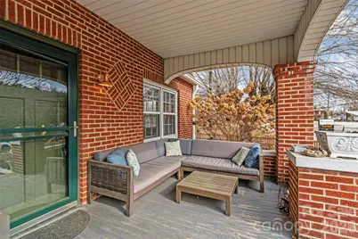506 W Main Street, Burnsville, NC 28714 - Photo 15