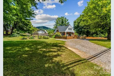 506 W Main Street, Burnsville, NC 28714 - Photo 3