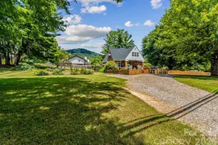 506 W Main St, Burnsville, NC 28714 - Photo 3