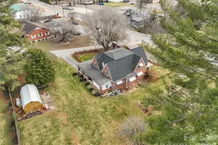 506 W Main St, Burnsville, NC 28714 - Photo 31