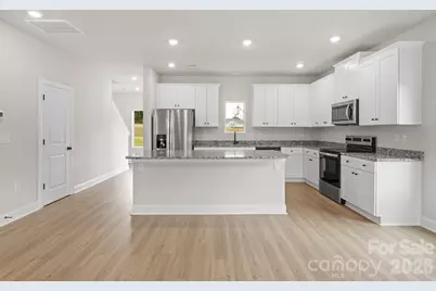 6710 Fairford Drive, Charlotte, NC 28215 - Photo 5