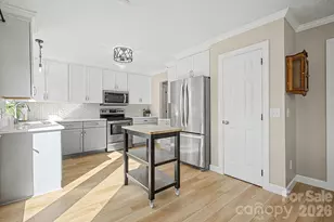 9601 Newby Ln, Matthews, NC 28105 - Photo 11