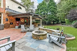 626 Hampshire Hill Rd, Matthews, NC 28105 - Photo 39