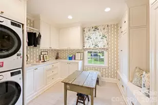 1942 S Wendover Rd, Charlotte, NC 28211 - Photo 29