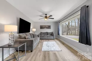 52 Baby Jane Ln, Hendersonville, NC 28792 - Photo 7