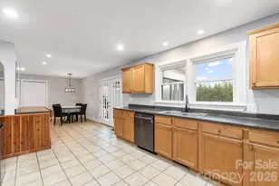 52 Baby Jane Ln, Hendersonville, NC 28792 - Photo 13