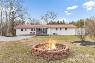 52 Baby Jane Ln, Hendersonville, NC 28792 - Photo 3