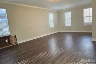 6316 Grove Park Blvd, Charlotte, NC 28215 - Photo 5