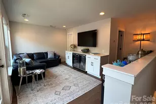 322 E Cama St, Charlotte, NC 28217 - Photo 17