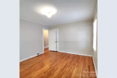 1239 E Worthington Avenue, Charlotte, NC 28203 - Photo 15
