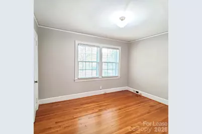 1239 E Worthington Avenue, Charlotte, NC 28203 - Photo 17