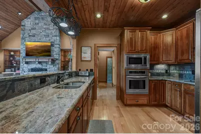 1226 Grouse Moor Drive, Sugar Mountain, NC 28604 - Photo 15