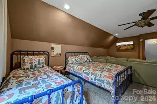 1226 Grouse Moor Dr, Sugar Mountain, NC 28604 - Photo 31