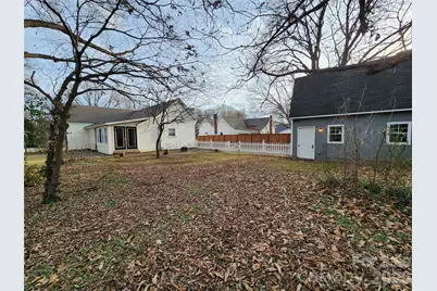 3015 Yadkin Avenue, Charlotte, NC 28205 - Photo 3