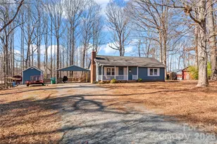 8615 Lochinvar Dr, Charlotte, NC 28227 - Photo 25