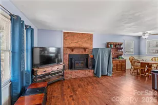 8615 Lochinvar Dr, Charlotte, NC 28227 - Photo 5