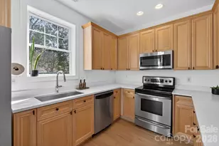 739 Magnolia Ave, Charlotte, NC 28203 - Photo 9