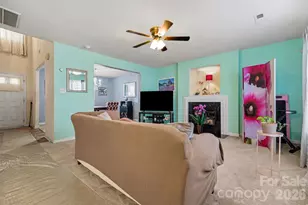 8013 Coffee Tree Ct, Charlotte, NC 28215 - Photo 7