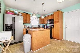 8013 Coffee Tree Ct, Charlotte, NC 28215 - Photo 15