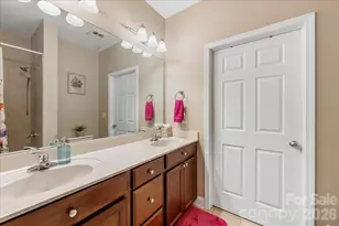 1000 E Woodlawn Rd, Charlotte, NC 28209 - Photo 15