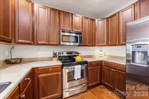 1000 E Woodlawn Rd, Charlotte, NC 28209 - Photo 7