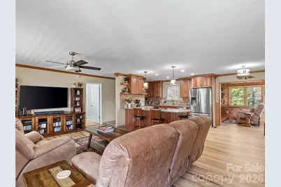 342 Mountain View Road, Burnsville, NC 28714 - Photo 5