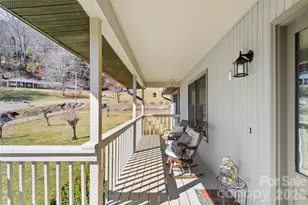 342 Mountain View Rd, Burnsville, NC 28714 - Photo 3