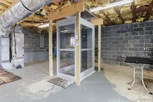 342 Mountain View Rd, Burnsville, NC 28714 - Photo 33