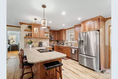 342 Mountain View Road, Burnsville, NC 28714 - Photo 11